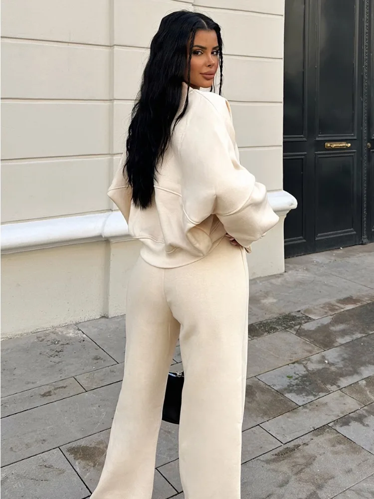 Mila - Relaxed Lounge Fit