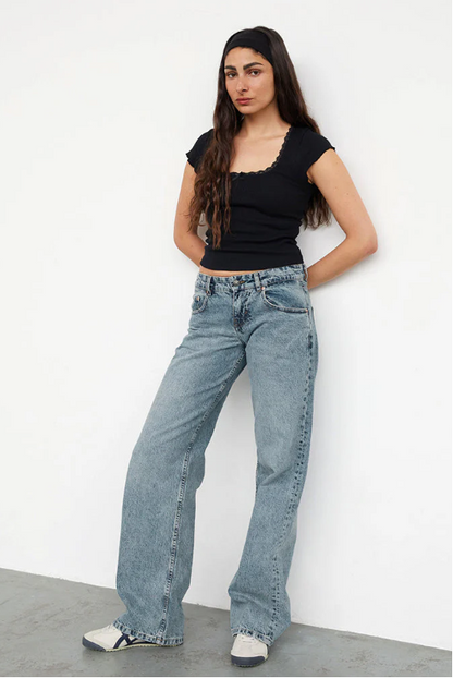 Mia - Golden Hour Stretch Denim
